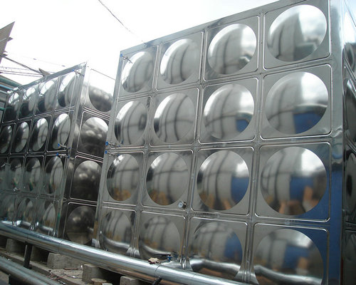 不锈钢保温水箱的特点及使用性能解析