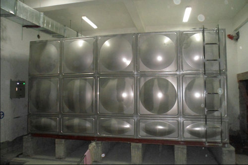建材市场里可以采购不锈钢水箱吗